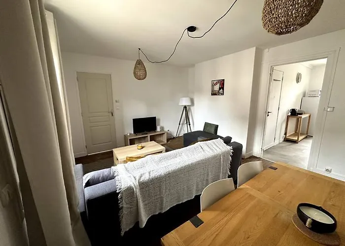 Francois Mitterrand 2 *