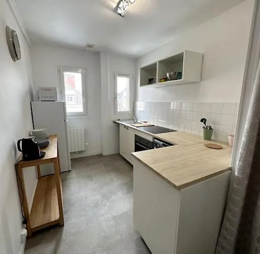 Francois Mitterrand 2 Apartment *